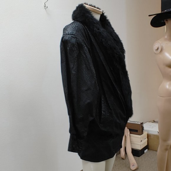 GENUINE LEATHER/FUR WOMANS COAT SIZE M BY PELLE STUDIO FEATURING THINSULATE - Picture 2 of 14